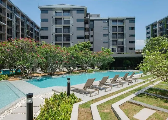 Blossom Sathorn *